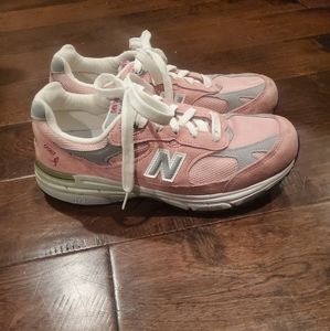 Susan G Komen X New Balance Made in USA 993 “Pink Ribbon”